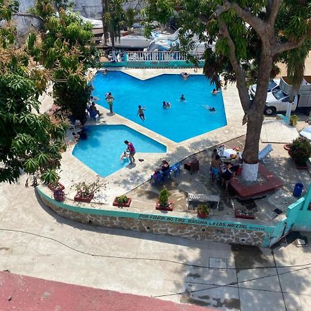 Casa De Huespedes Walton Hotel Акапулко Екстериор снимка